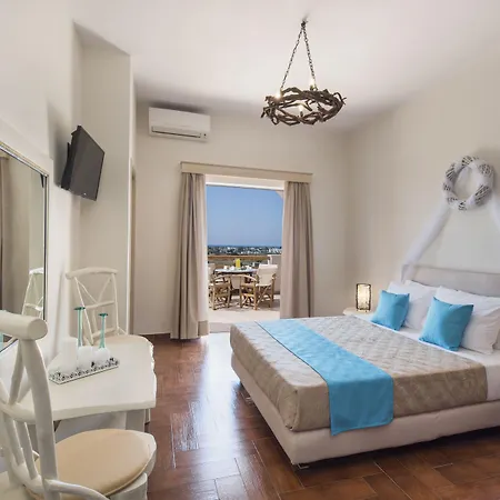 Summer House Collection - A Secluded Getaway Perissa (Santorini)