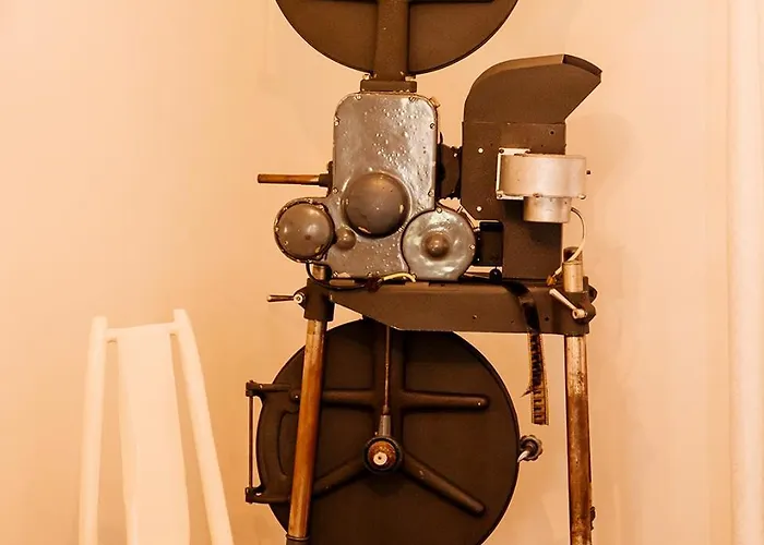 Summer House Collection - A Secluded Getaway Villa *