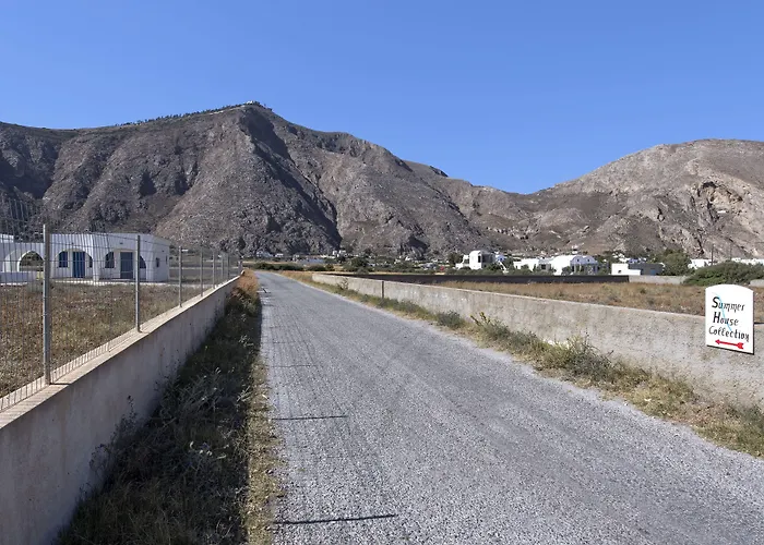 Summer House Collection - A Secluded Getaway