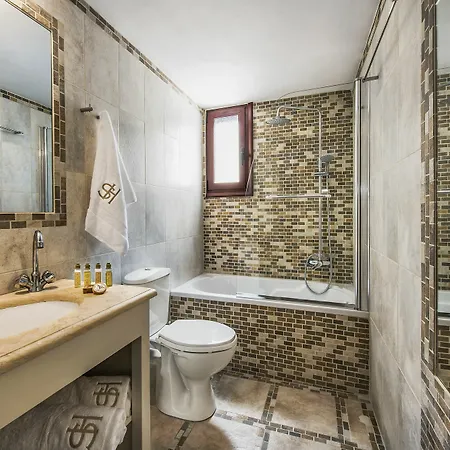 Summer House Collection - A Secluded Getaway