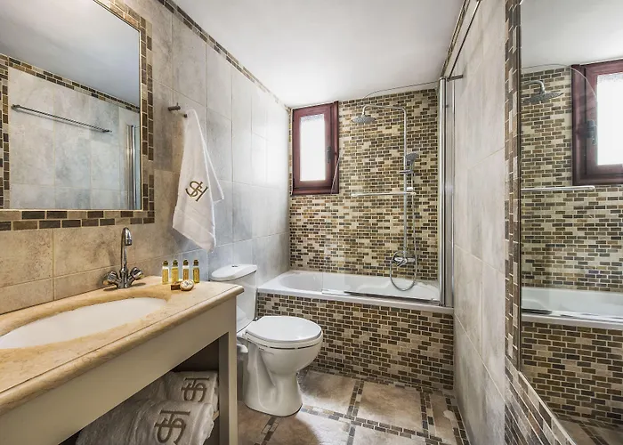 Villa Summer House Collection - A Secluded Getaway