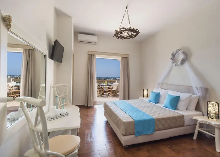 Summer House Collection - A Secluded Getaway Perissa (Santorini)