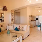 Villa Summer House Collection - A Secluded Getaway *