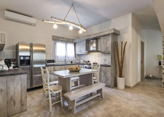 Willa Summer House Collection - A Secluded Getaway *