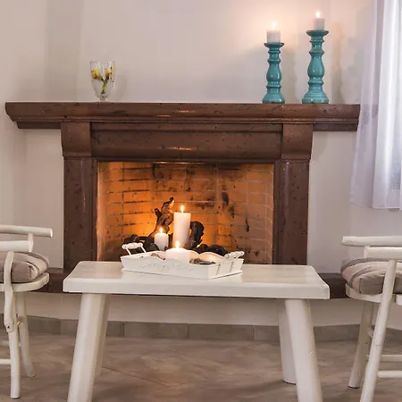 Villa Summer House Collection - A Secluded Getaway *