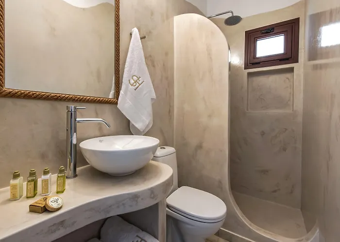 Summer House Collection - A Secluded Getaway *